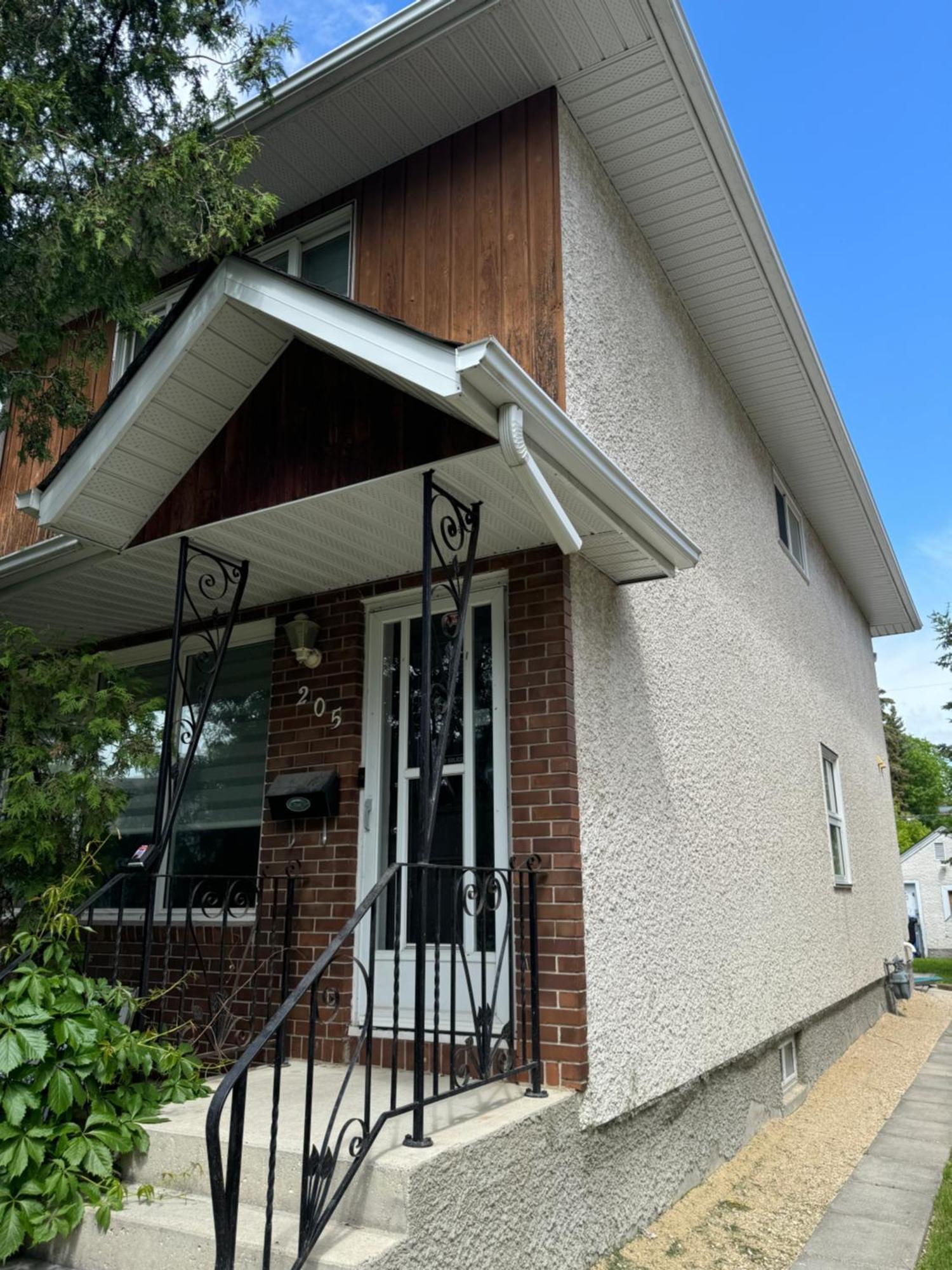 Walking Distance To St Boniface, Easy Parking Villa Winnipeg Exterior photo